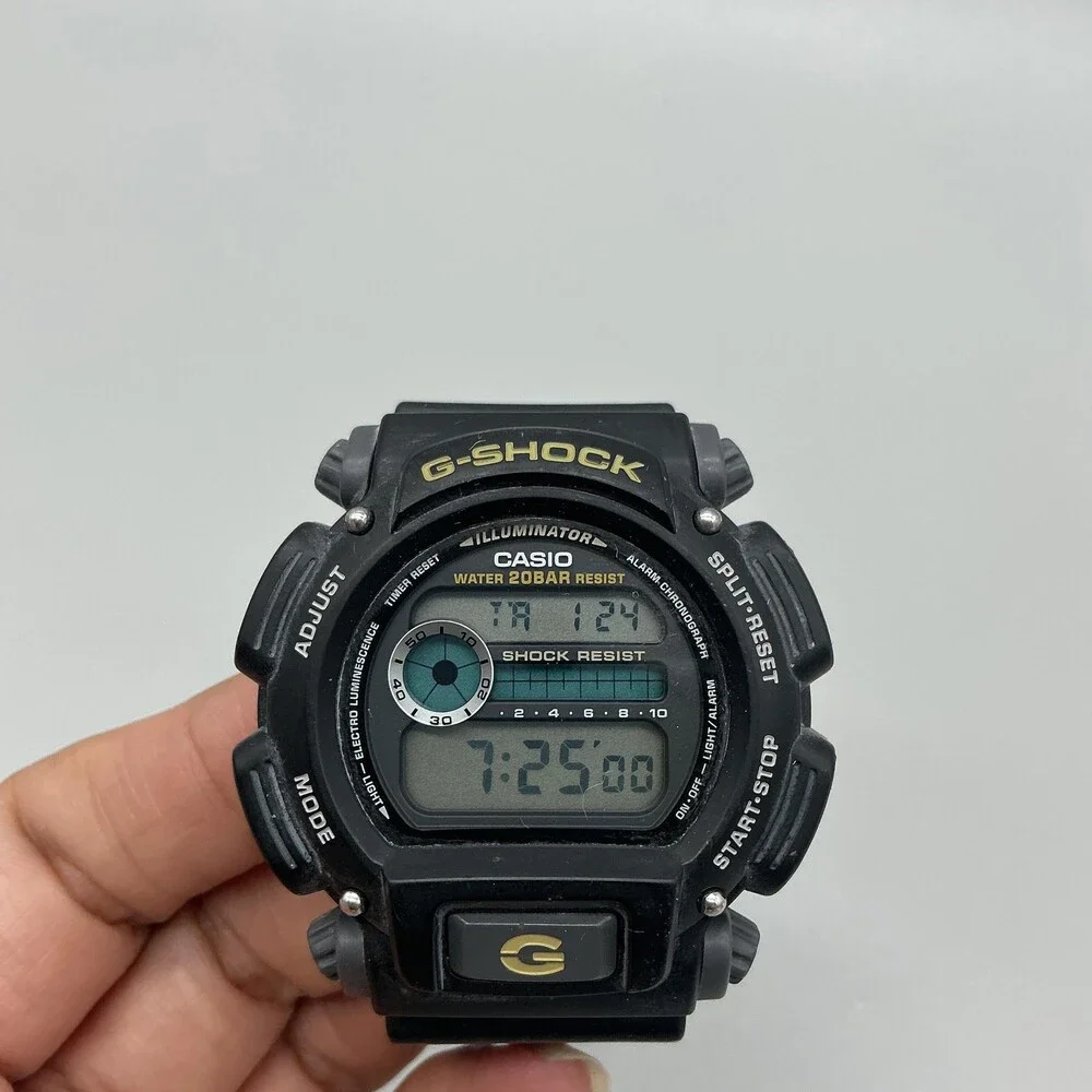 Casio G-Shock DW-9052 Mens Watch 44mm Digital Black Resin Strap Day Date